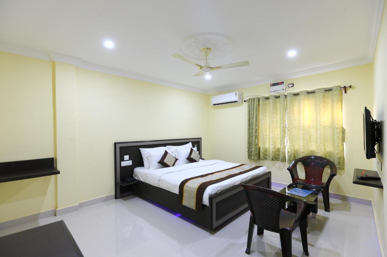 Saibala Lnn Hotel Chennai Exterior photo