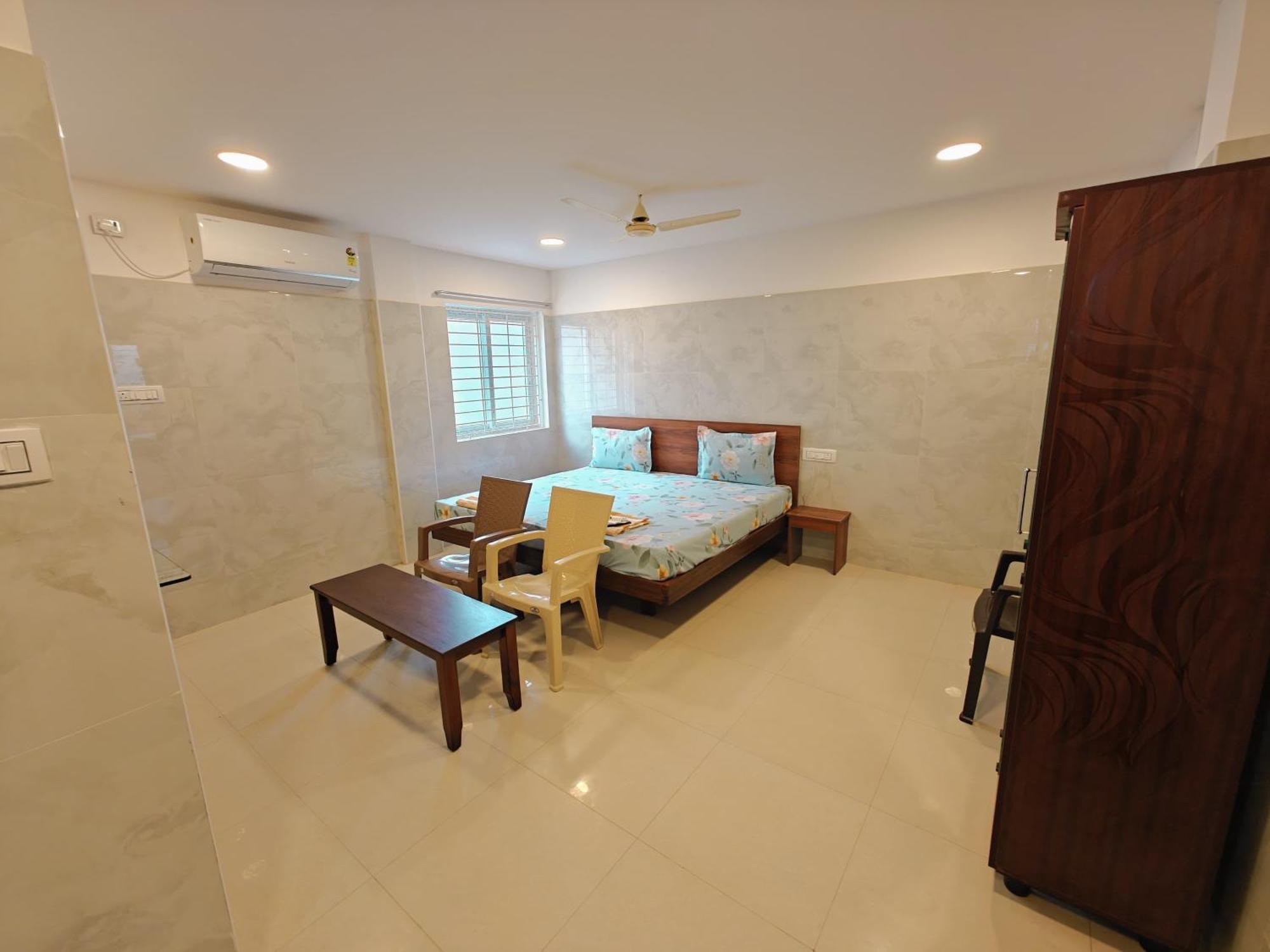 Saibala Lnn Hotel Chennai Exterior photo