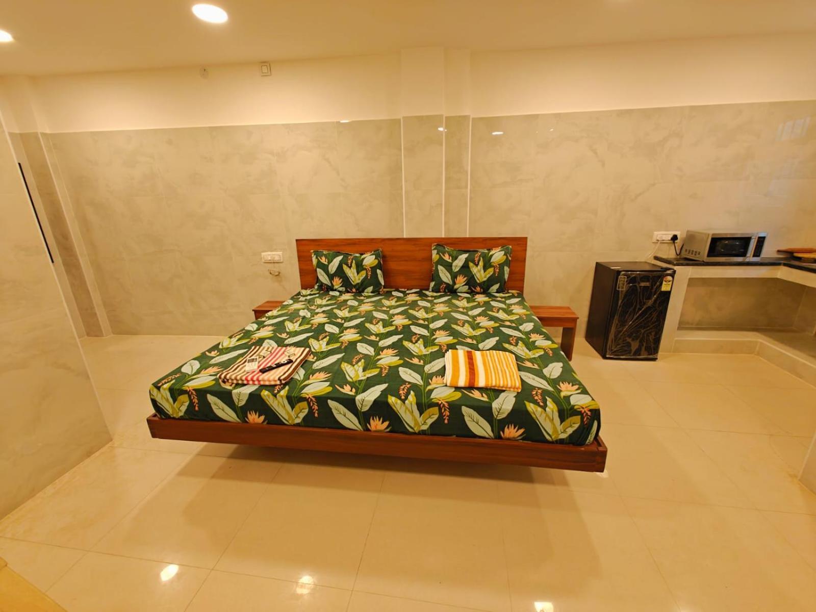Saibala Lnn Hotel Chennai Exterior photo