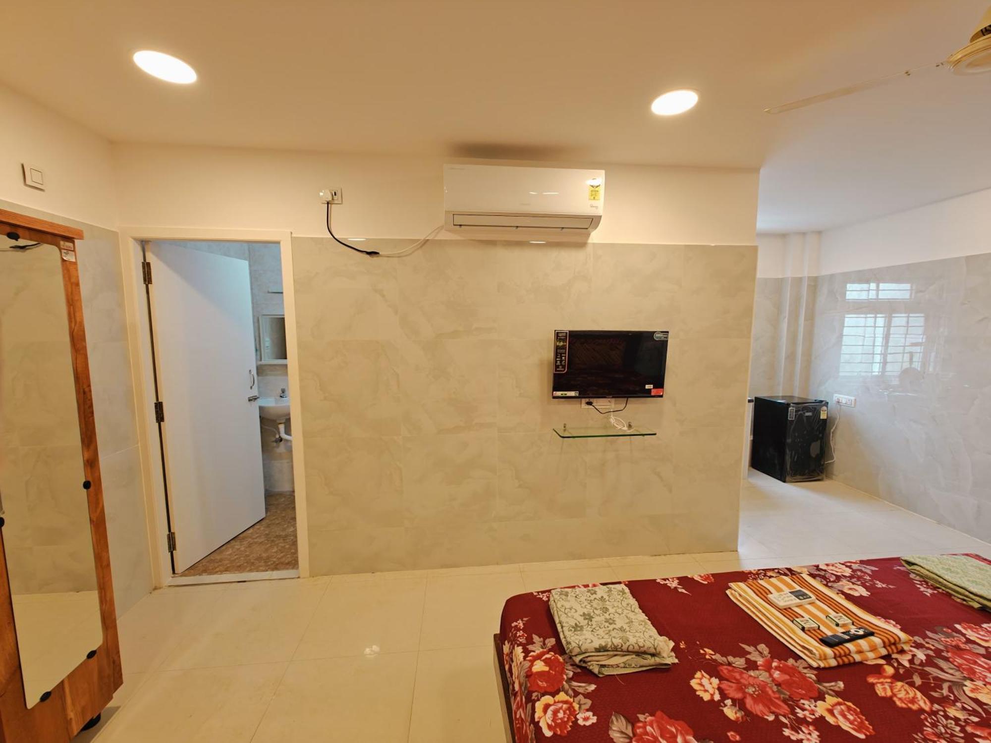 Saibala Lnn Hotel Chennai Exterior photo
